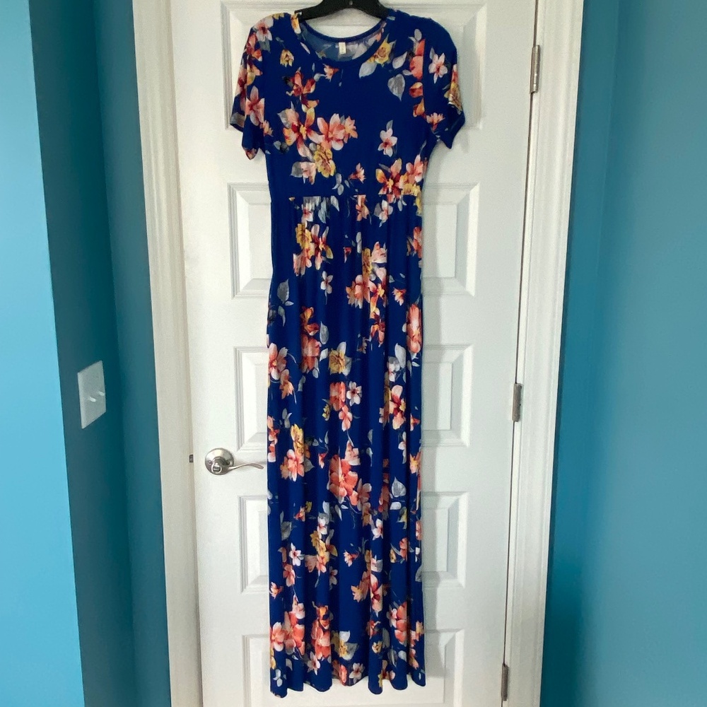 Maternity Dresses - image 4